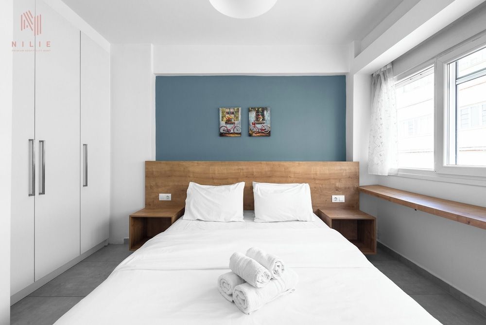 Deluxe Apartment (2)