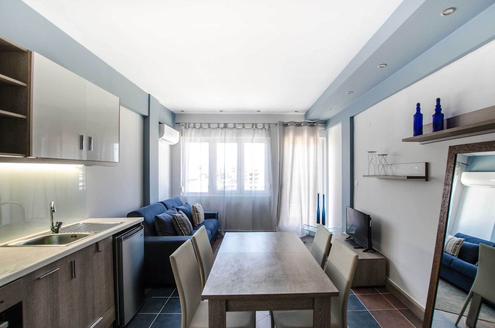 Evel's Home Suites Apartment, 2 Bedrooms (Spacious) 7