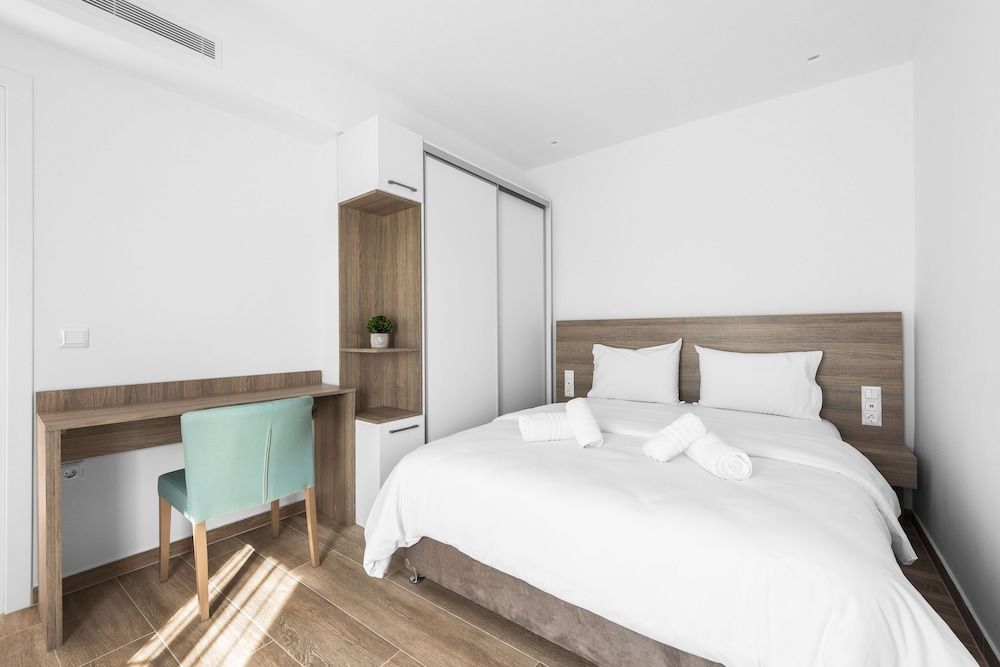 Penthouse Level 8 Nilie Hospitality MGMT Panoramic Penthouse, 1 Bedroom, Balcony, City View 3