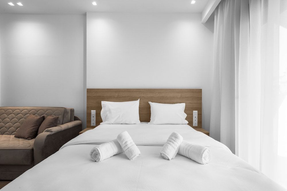 undefined Penthouse Level 8 Nilie Hospitality MGMT 6