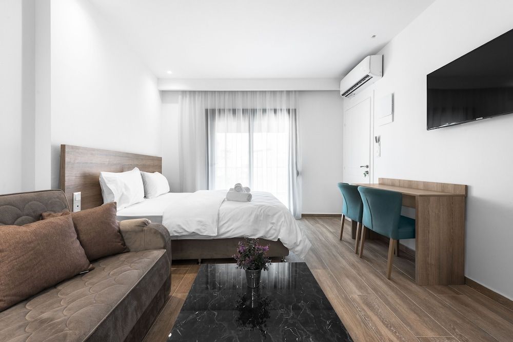 undefined Penthouse Level 8 Nilie Hospitality MGMT 9