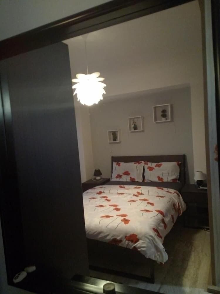 undefined Zorbas Studio 3