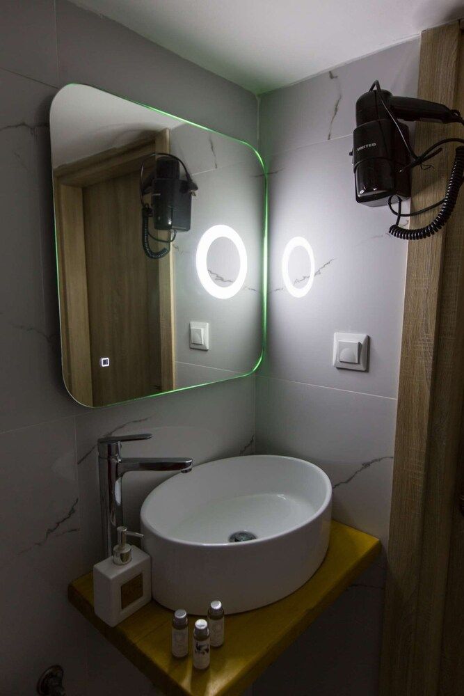 undefined Metropolitan Apartment Nilie Hospitality 10