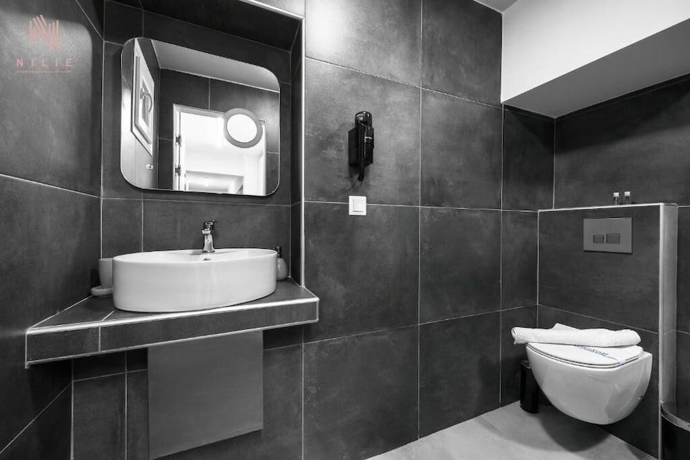 undefined Consul Apartment Nilie Hospitality MGMT 10