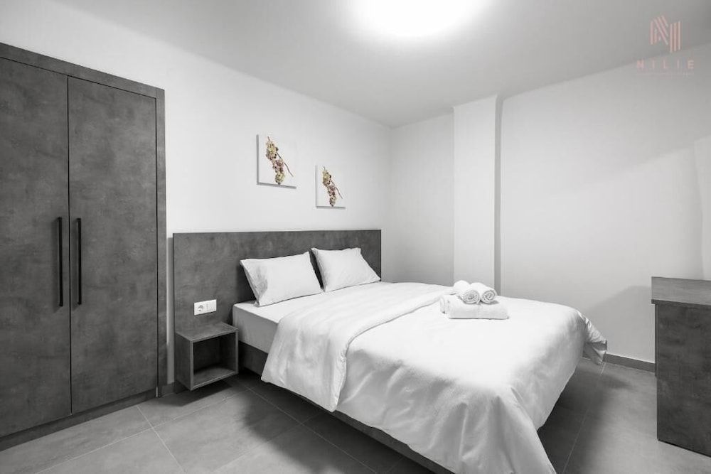 undefined Consul Apartment Nilie Hospitality MGMT 6