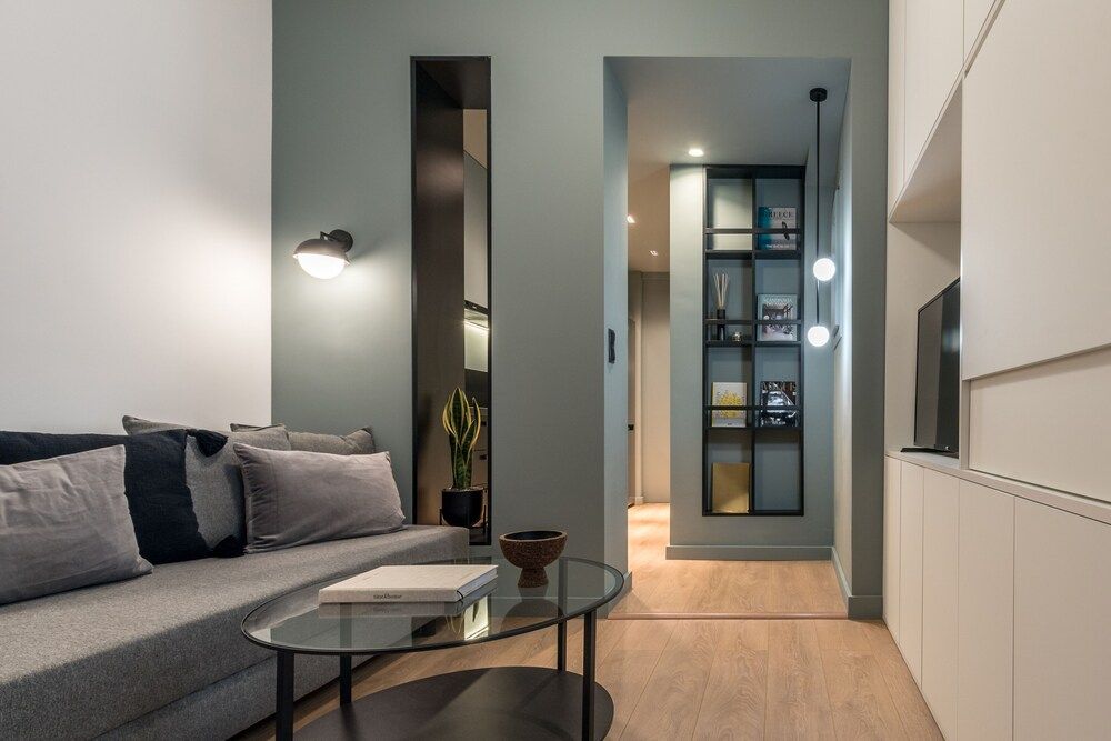 undefined Breen Nilie Hospitality MGMT