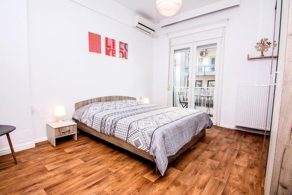 undefined Motiv Nilie Hospitality MGMT