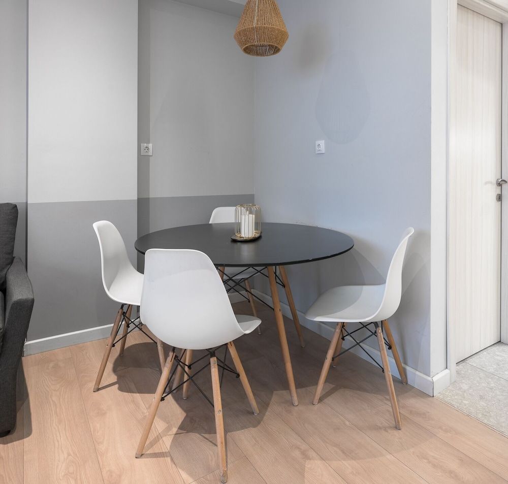 undefined New Yorker Nilie Hospitality MGMT 2