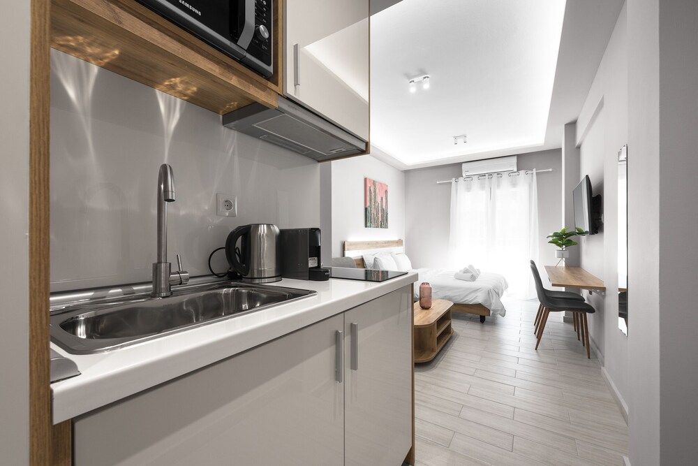 Laussane Nilie Hospitality MGMT Business Apartment 5