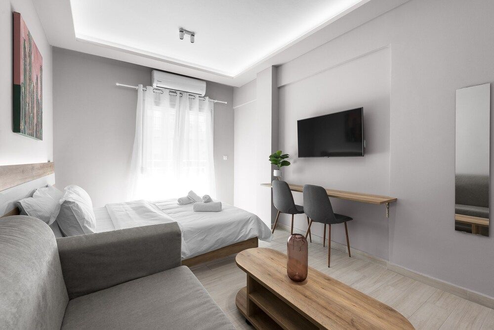 Laussane Nilie Hospitality MGMT Business Apartment 9