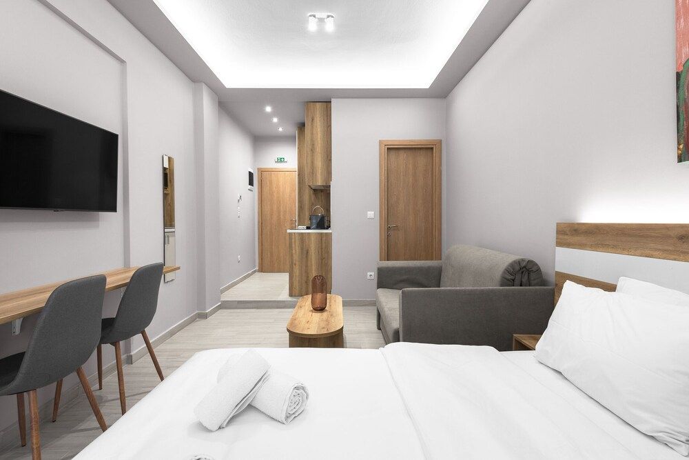 Laussane Nilie Hospitality MGMT Business Apartment 8