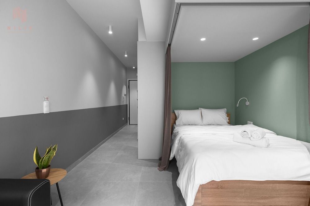 undefined Big Apple 4 Nilie Hospitality MGMT 4