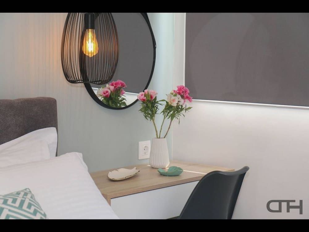 Luxury 80m2 Apartment With Balkony Downtown Apartment, 2 Bedrooms, Accessible, Balcony 30