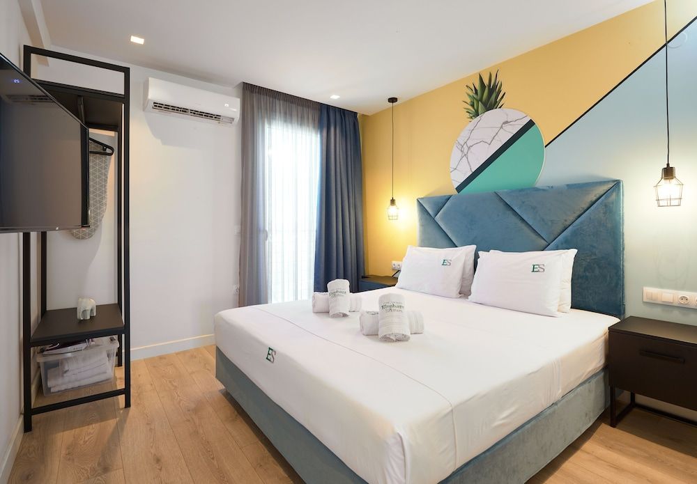 undefined Urban Elephant Suites 3