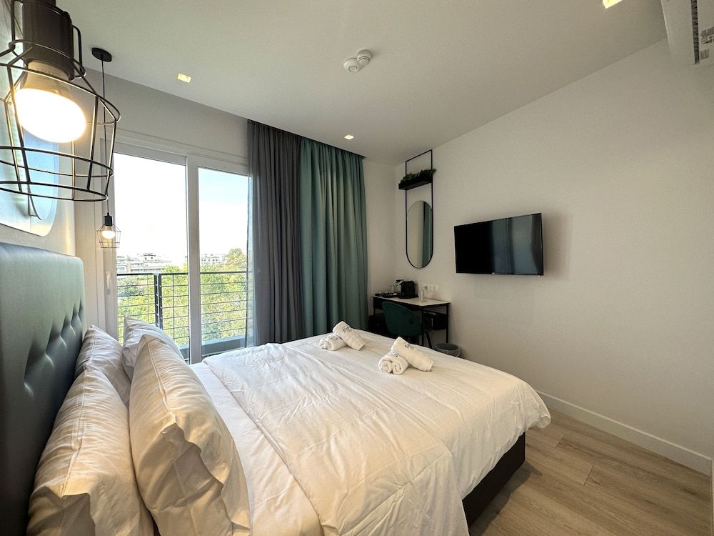 undefined Urban Elephant Suites 9