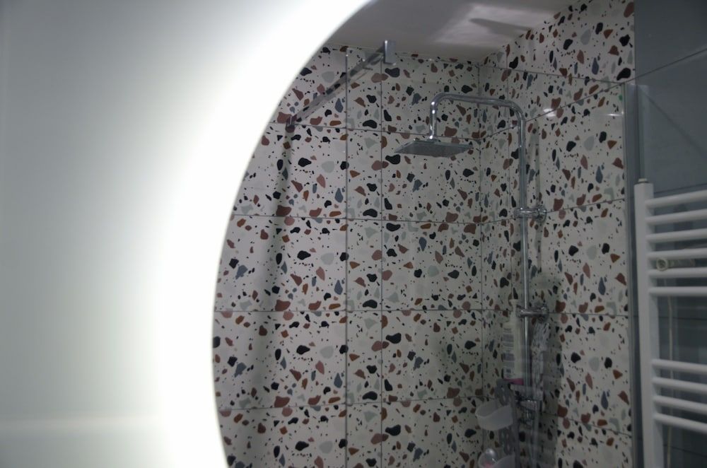 BLACK ONYX COMFORT SUITES Design Studio Suite 6