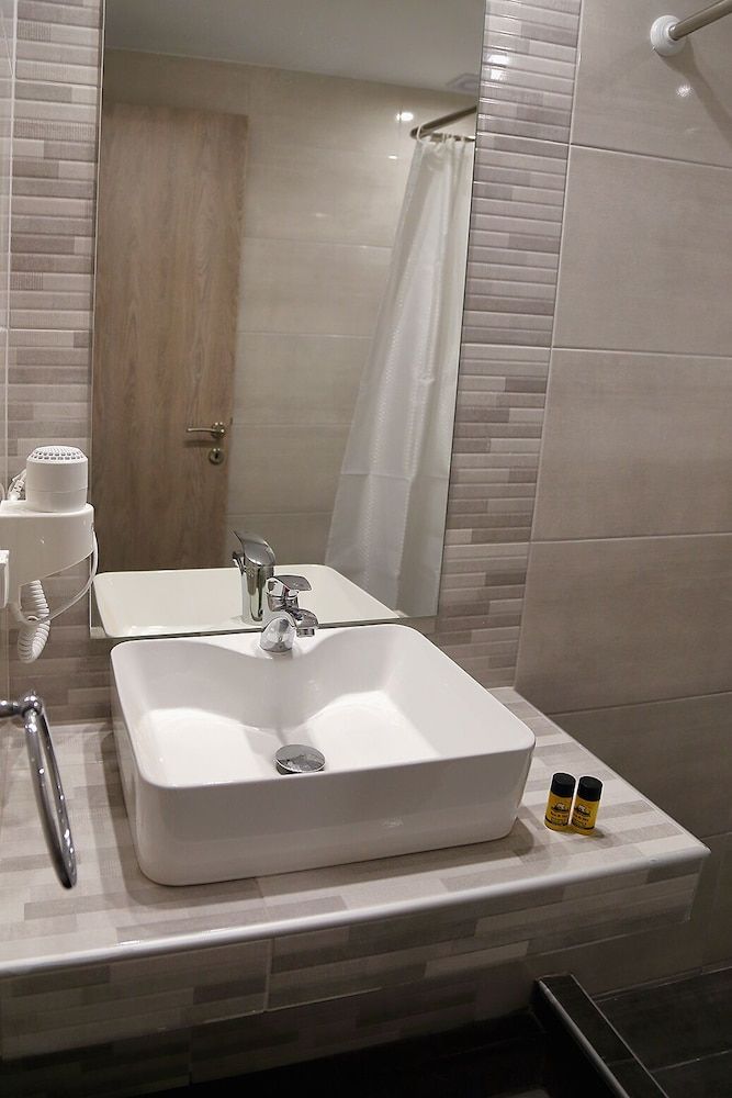 undefined Menta Studios 4