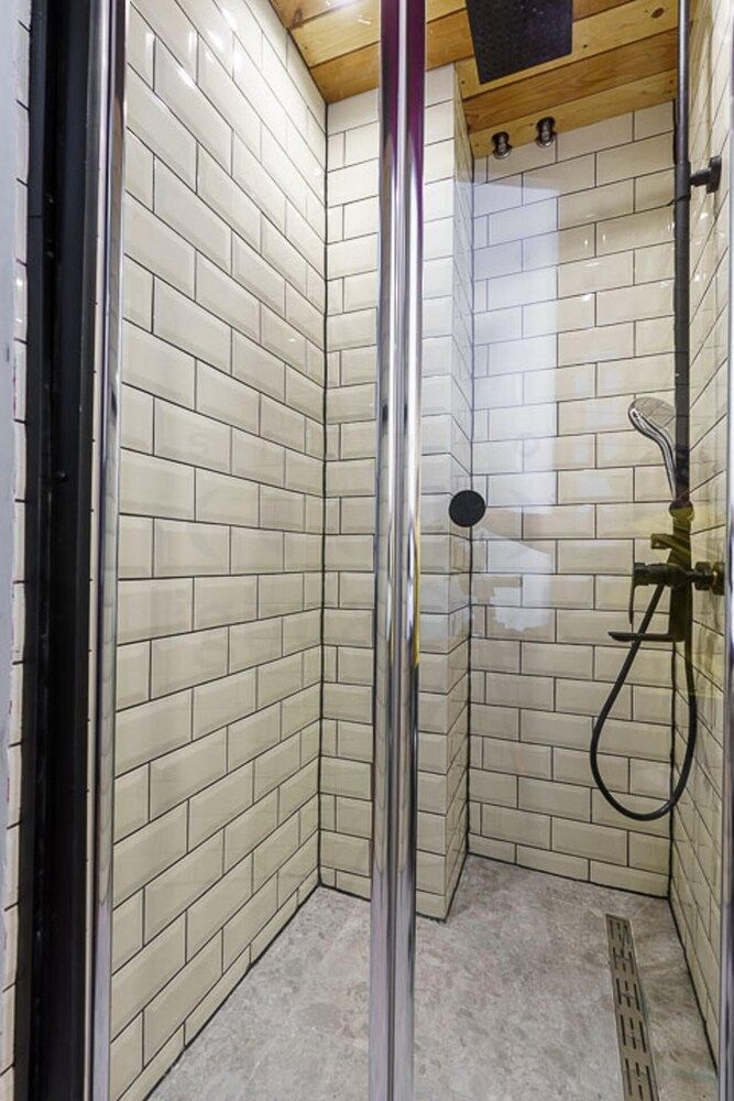 undefined Luxury Art Deco 1-bed Apartment in Thessaloniki 9