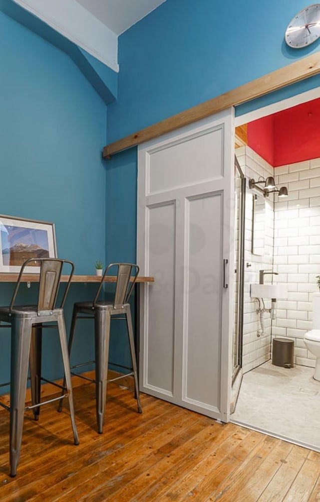 undefined Luxury Art Deco 1-bed Apartment in Thessaloniki 8