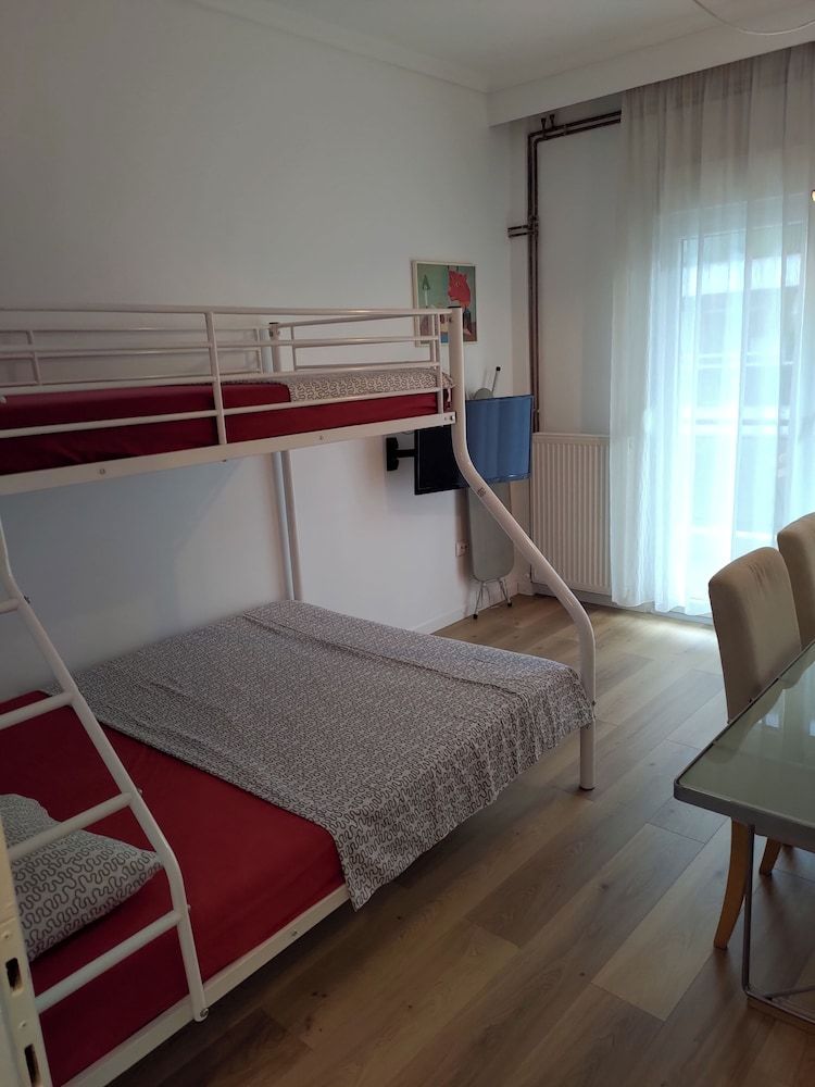 undefined Pemptos-3bedroom-2bathroom-balcony-seaview 10