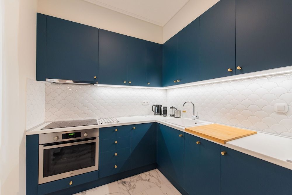 undefined White Lotus 10