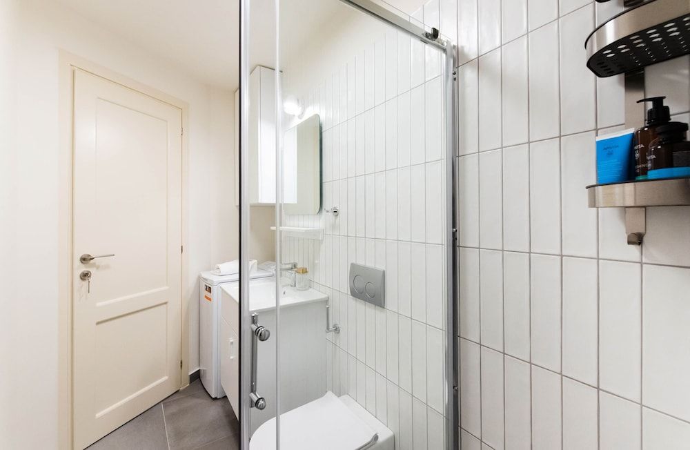 White Lotus Deluxe Apartment 10