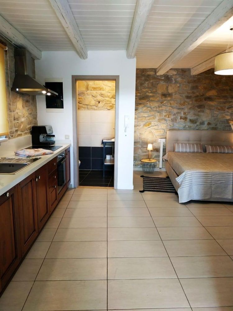 Casa Della Vita Family Suite, Pool View, Courtyard Area 2