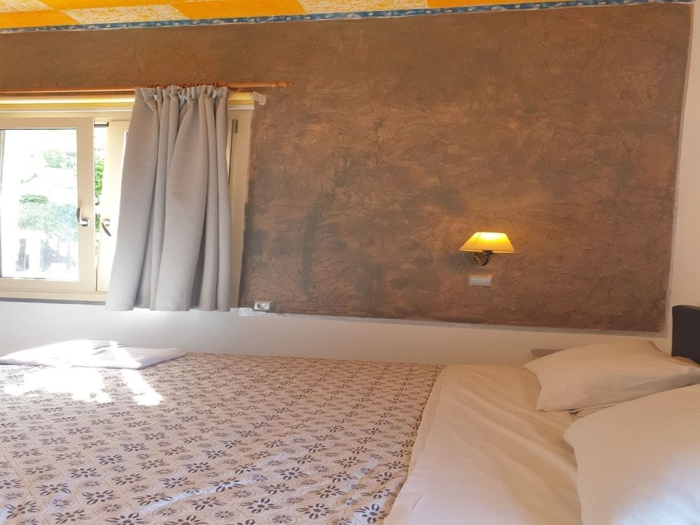 Studio, 1 Bedroom, Smoking, Balcony