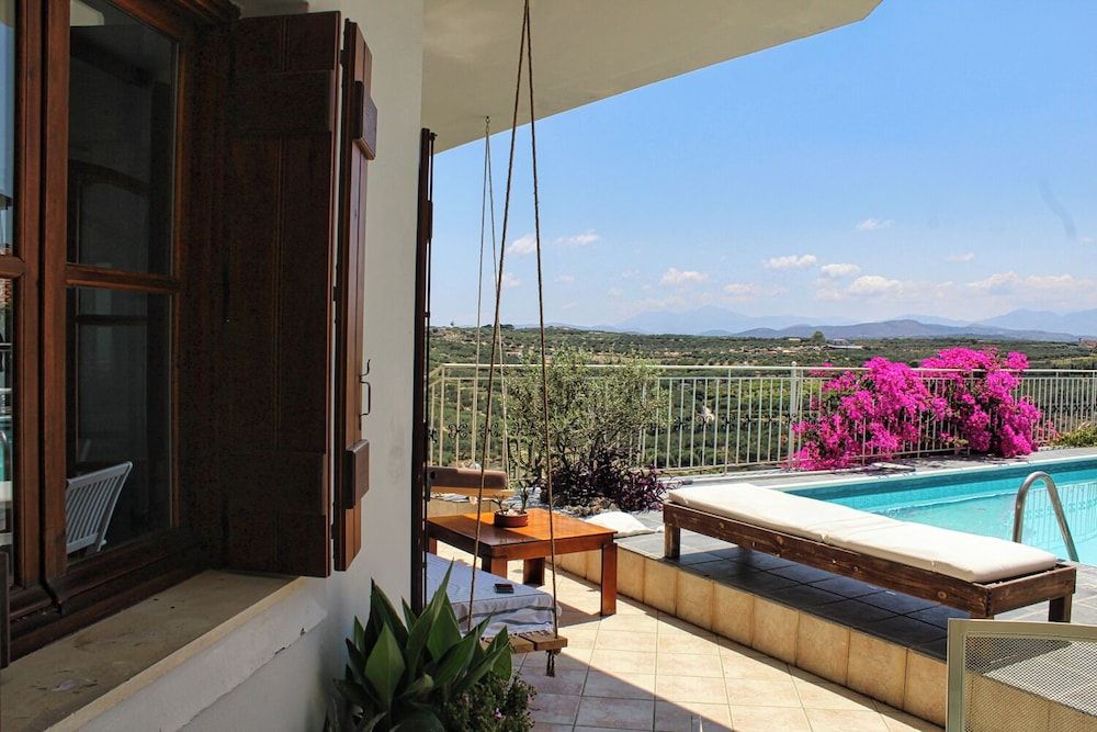 Elia Woodstone Houses Traditional House, 4 Bedrooms, Mountain View 19