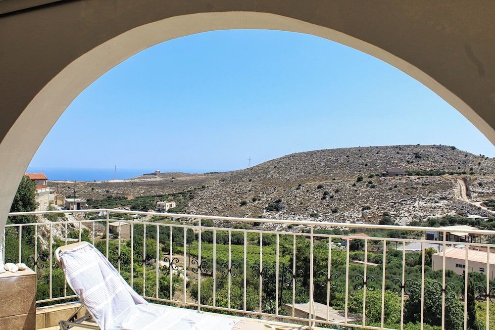 Elia Woodstone Houses Traditional House, 4 Bedrooms, Mountain View 17