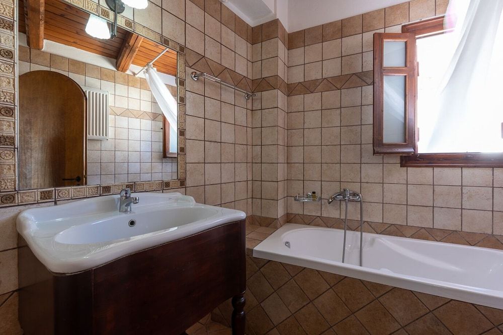 Elia Woodstone Houses Traditional Villa, Private Pool, Partial Sea View 22