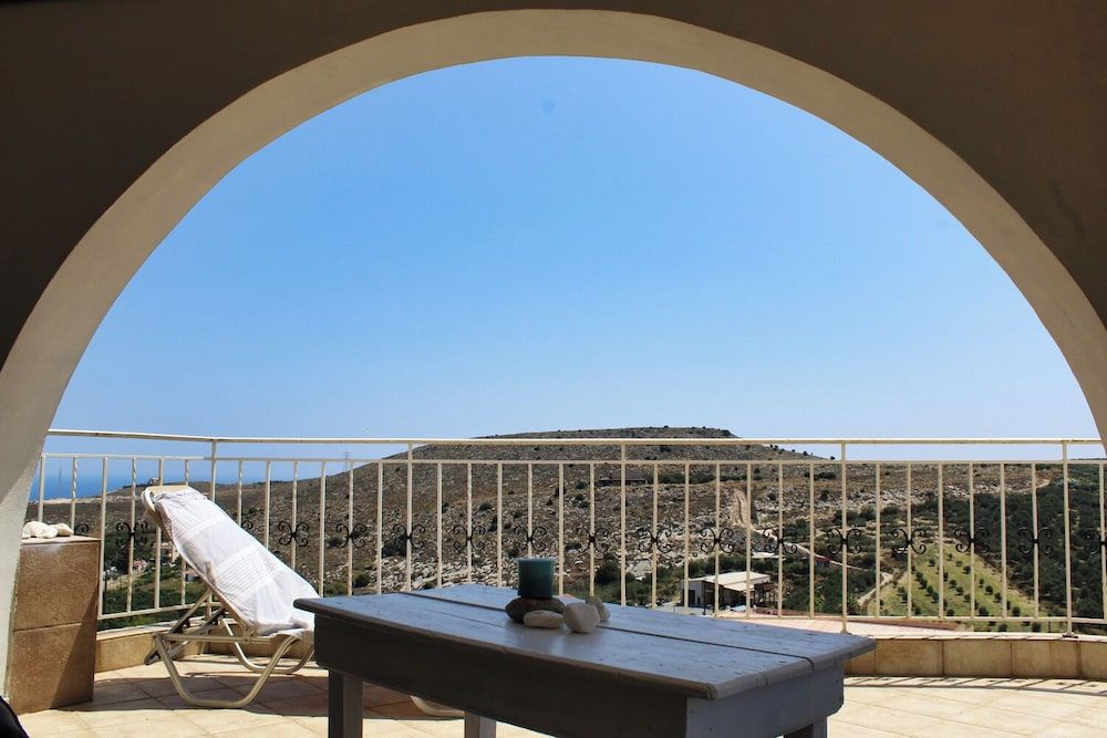 Elia Woodstone Houses Traditional House, 4 Bedrooms, Mountain View 20