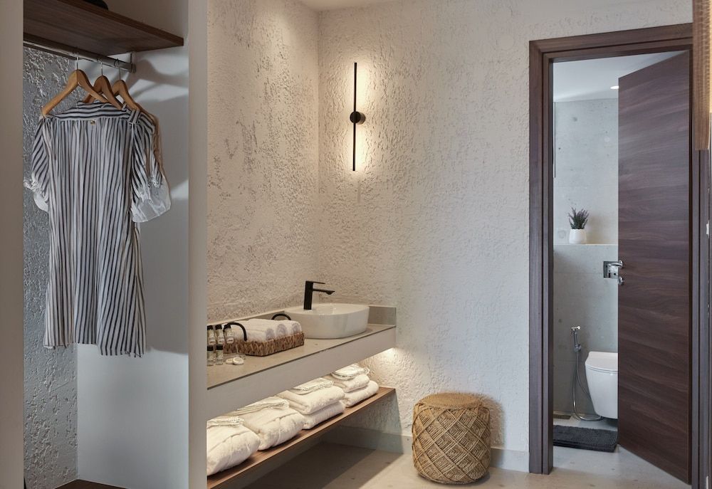 Mila Malia Suites Executive Suite 6