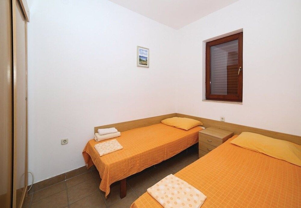 Apartment (Vik - 60 m from the sea - A2(2+1))