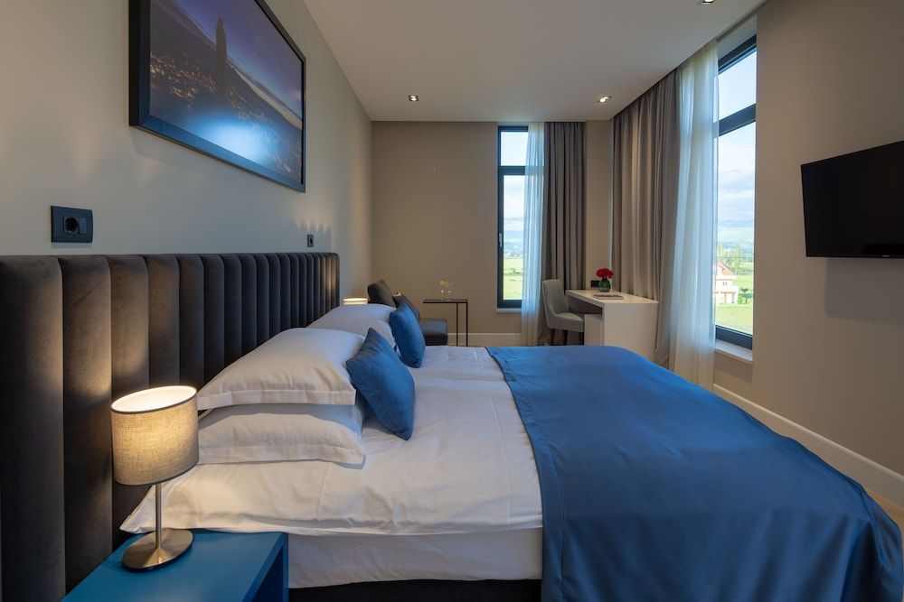 Corona B&B Double or Twin Room 4