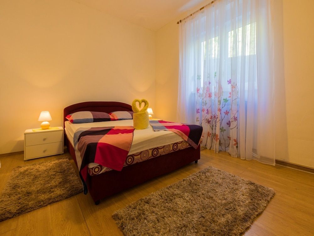 Apartment (A1)