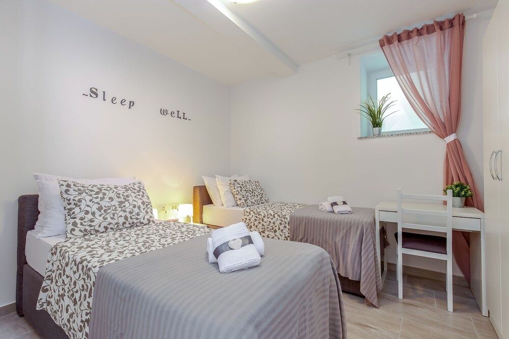 Apartment, 2 Bedrooms (AVV)