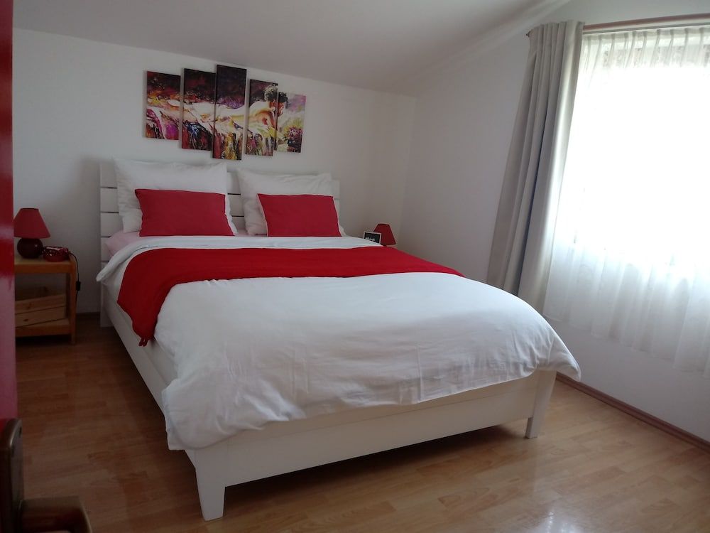 Superior Apartment, Terrace, Sea Facing (Crveni)