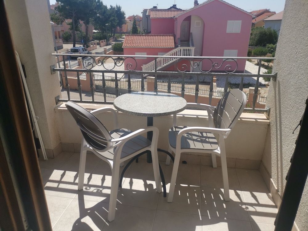 Hotel Nikola Standard Room 8