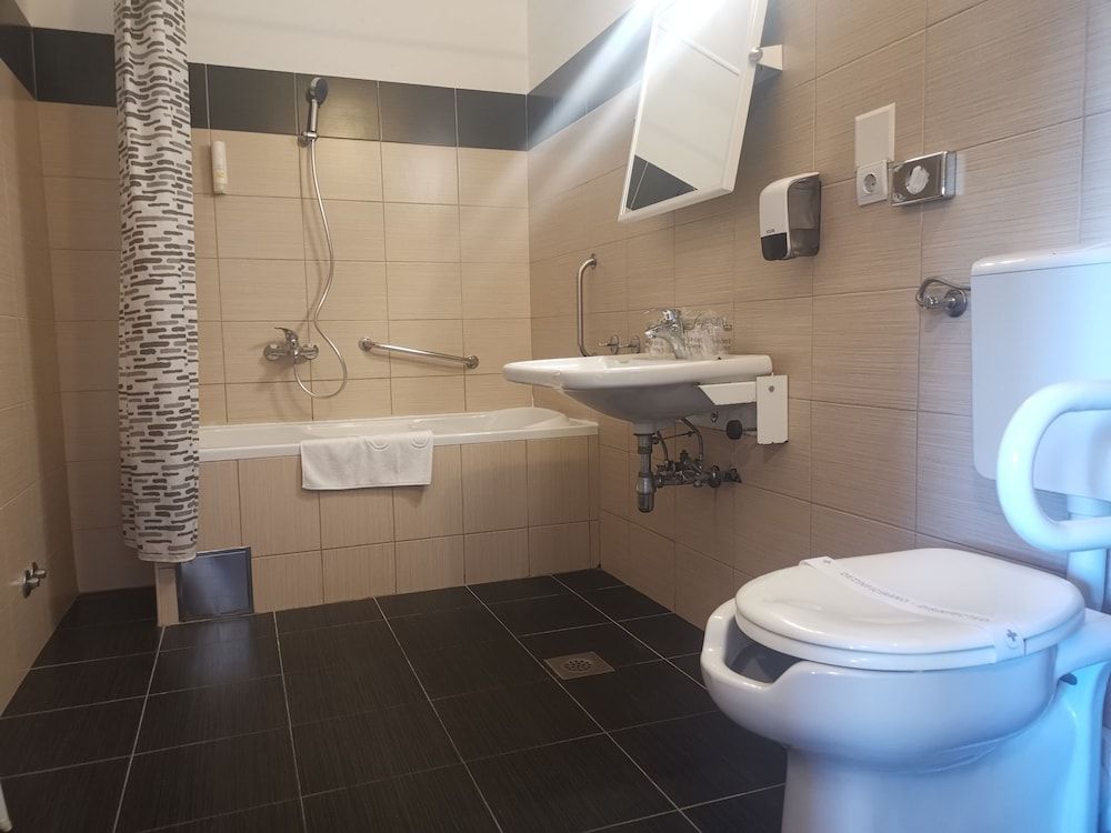 Hotel Nikola Standard Room 11