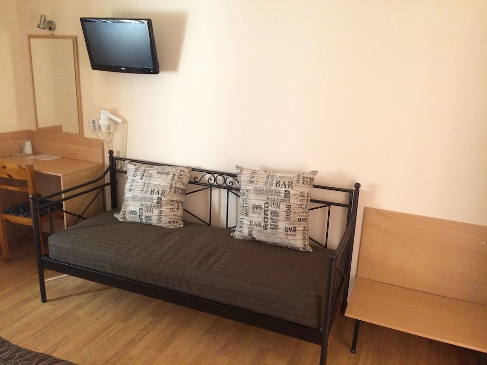 undefined Hotel Electra 7