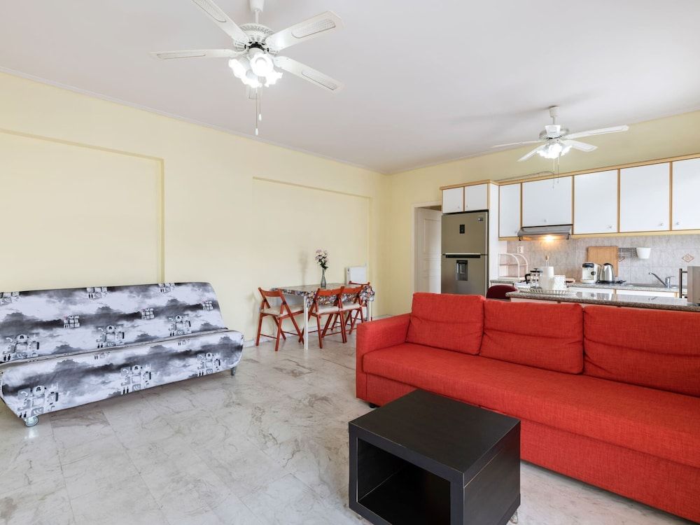 undefined Homely Apartment in Piraeus With Balcony 7