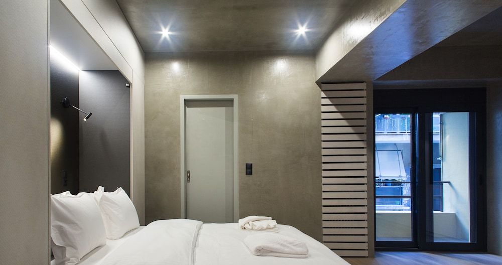 undefined Urban Luxury homm Studio in Piraeus 10