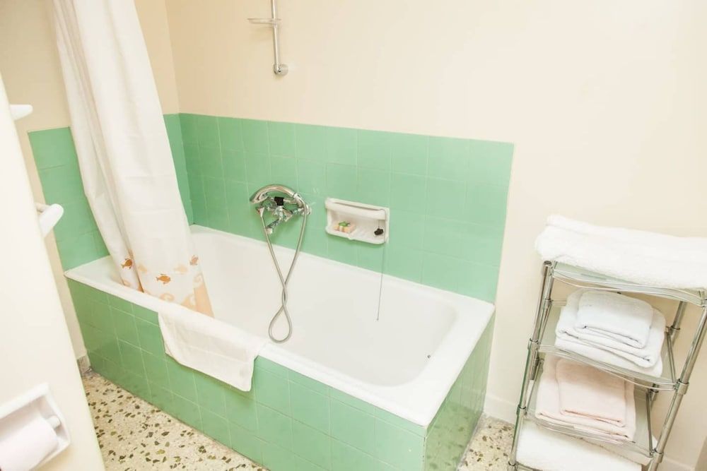 undefined Renovated apt in the Heart of Piraeus 9