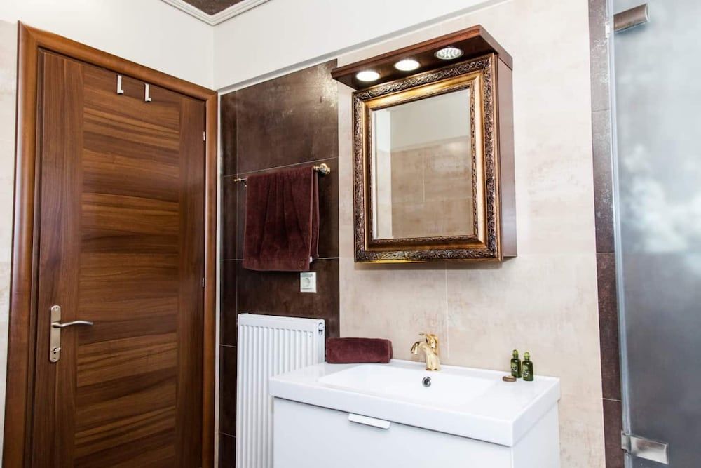 Elegant & Spacious  Apt. with Sea View Luxury Apartment 13