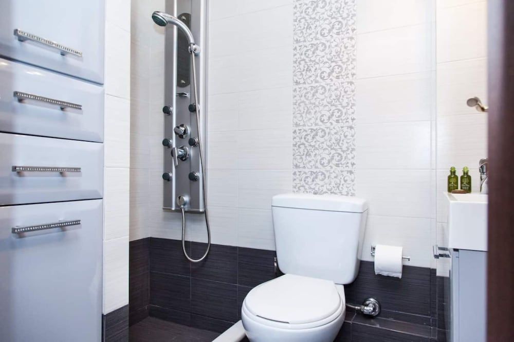 Elegant & Spacious  Apt. with Sea View Luxury Apartment 16