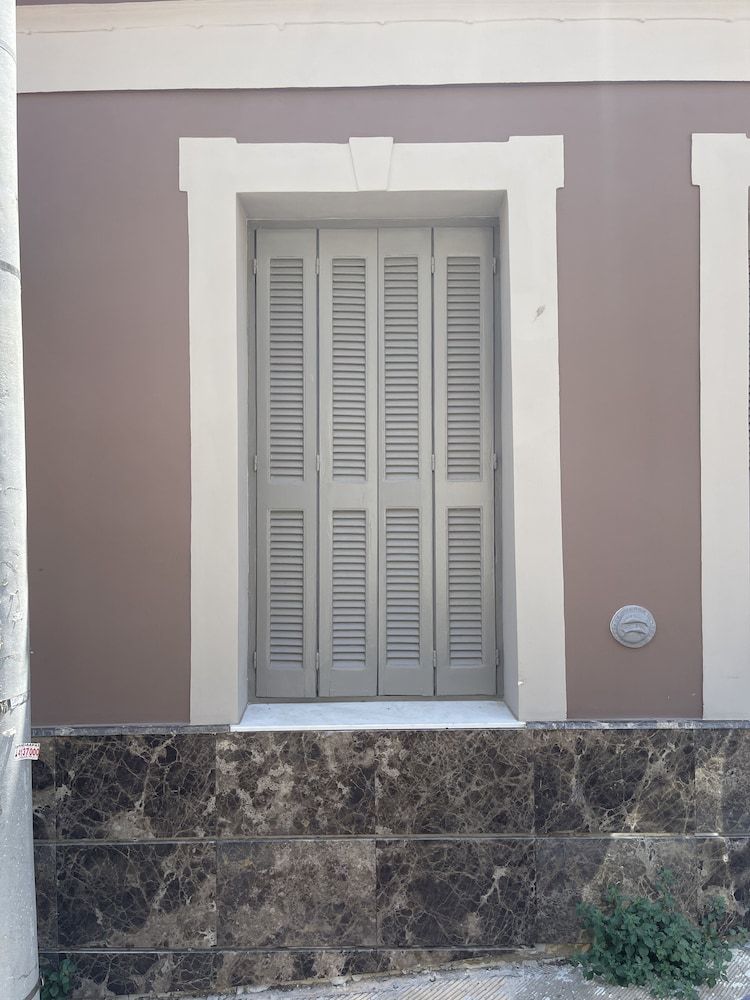 undefined Piraeus House With Sea View and Free Parking 4