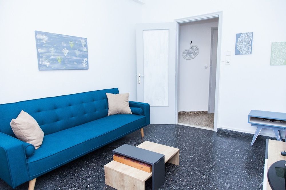 undefined Beautiful Apartment in Piraeus 2