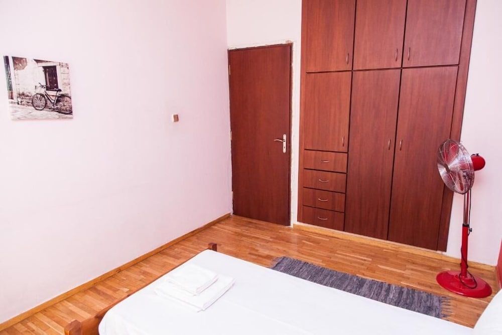 undefined Fabulous Apartment in Pireaus 8