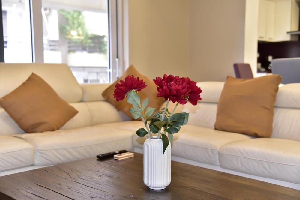 Piraeus Class Apt GTD8324 Apartment 8